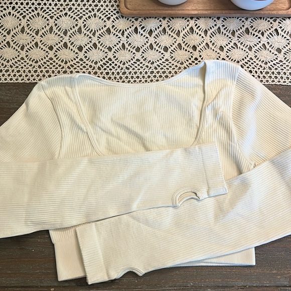 Source Unknown Tops - NEW Cropped Workout Top